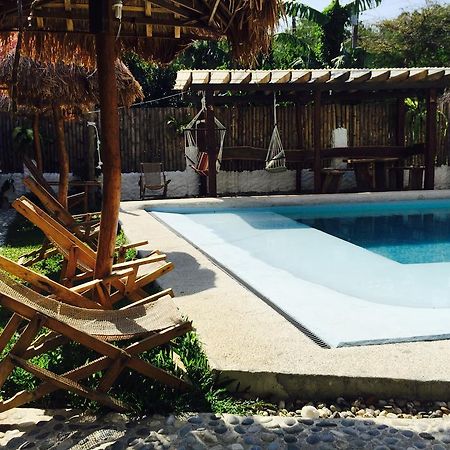 Casa Mia Resort Puerto Galera Kültér fotó