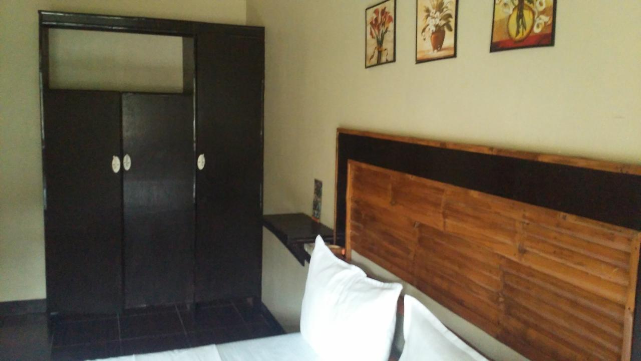 Casa Mia Resort Puerto Galera Kültér fotó